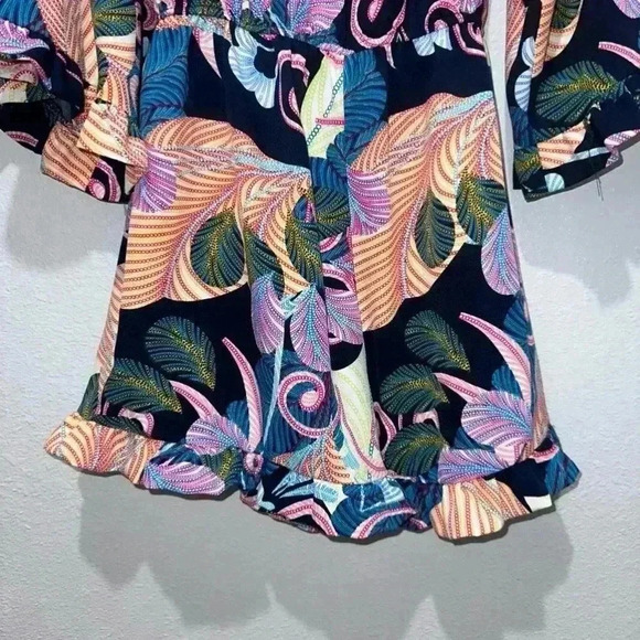 Be by Cheetah B / Off The Shoulder Floral Romper Ruffle Hem / Size 8! - Picture 5 of 14